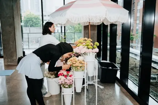 Stand de fleurs de l’atelier floral